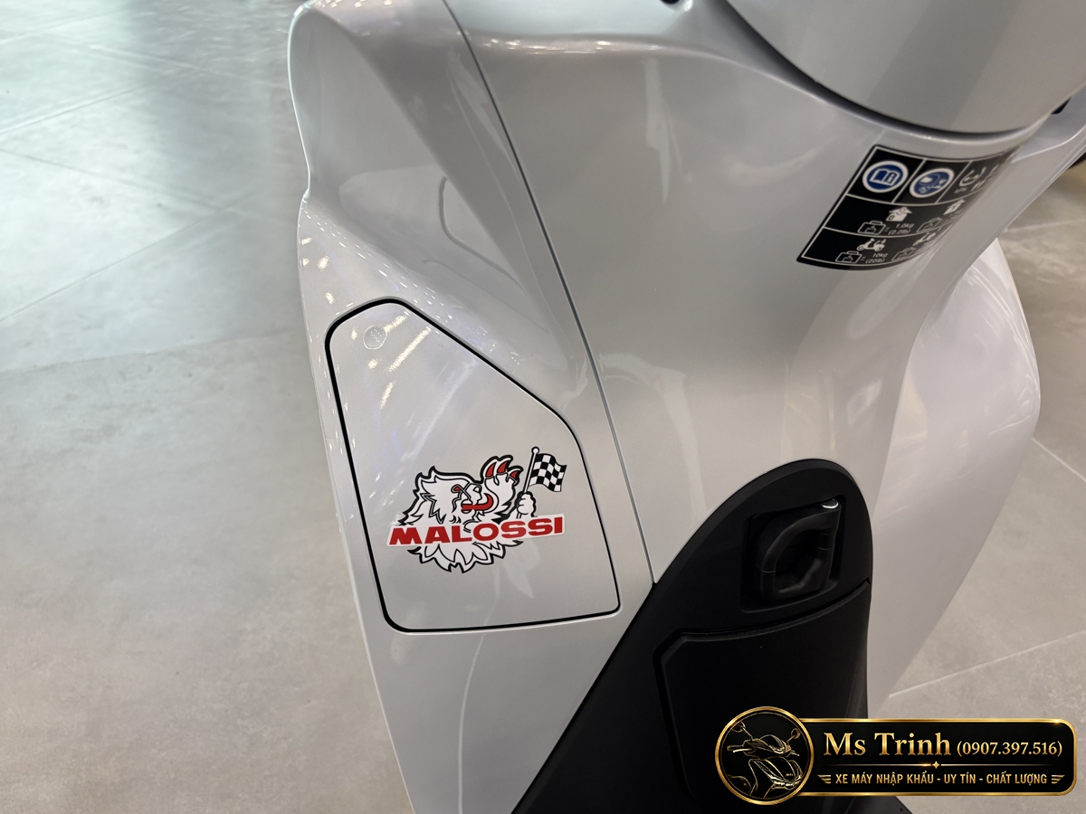 Honda SH150 Ý Malossi 2026 tại Hà Nội - Tem custom thể thao, dáng SH thanh lịch