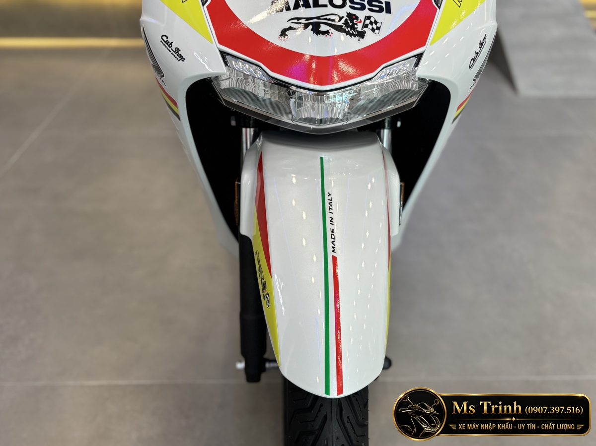 Honda SH150 Ý Malossi 2026 tại Hà Nội - Tem custom thể thao, dáng SH thanh lịch