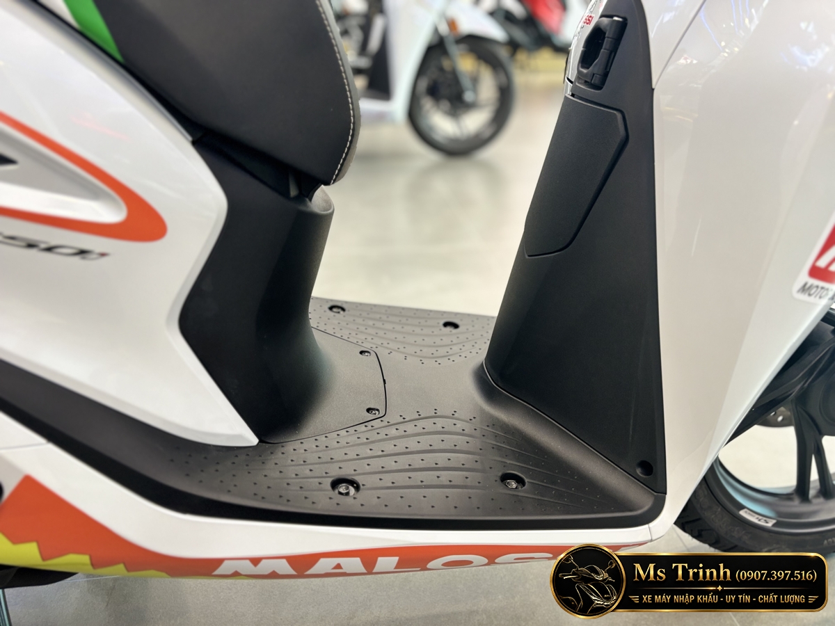 Honda SH150 Ý Malossi 2026 tại Hà Nội - Tem custom thể thao, dáng SH thanh lịch
