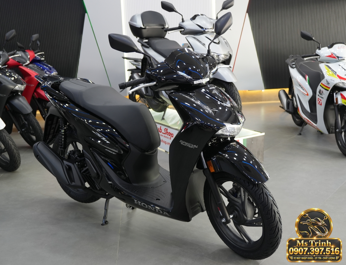 Honda SH150i Ý đen bóng 2027 tại Hà Nội - Sơn bóng lịch sự, tiện ích cho mỗi ngày