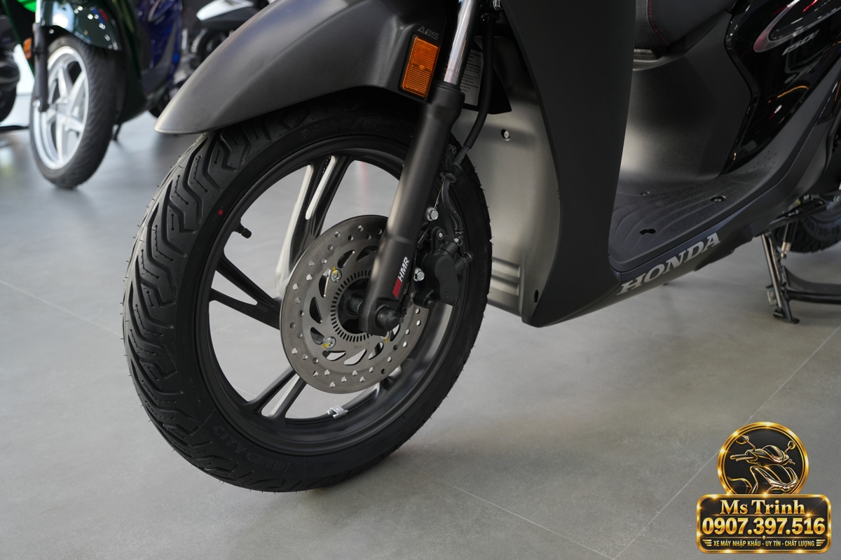 Honda SH150i Ý đen nhám 2027 tại Hà Nội Sắc đen lịch lãm giá tốt, chính ngạch