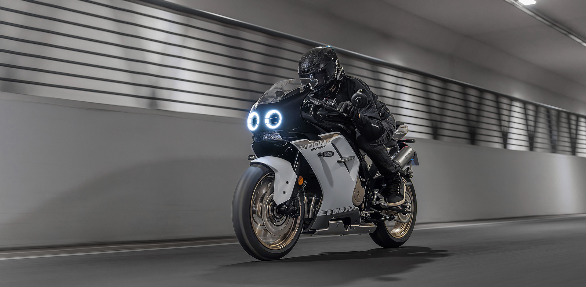 CF Moto VOOM 500SR, 4 Xi Lanh Thẳng Hàng, Retro Sport Độc Đáo tại Hà Nội