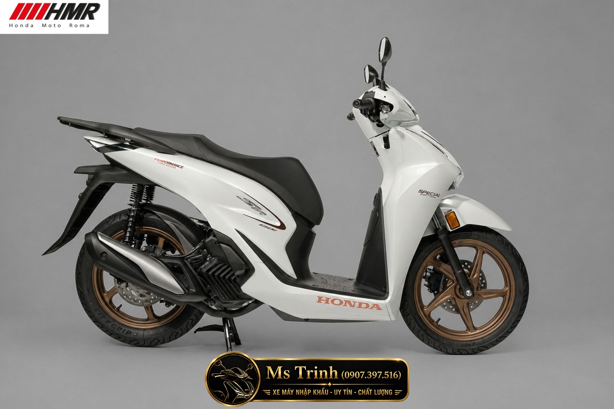 Honda SH150i Special Edition màu trắng 2026 nhập Ý tại Hà Nội - Vẻ đẹp thanh lịch của dòng SH Ý cao cấp