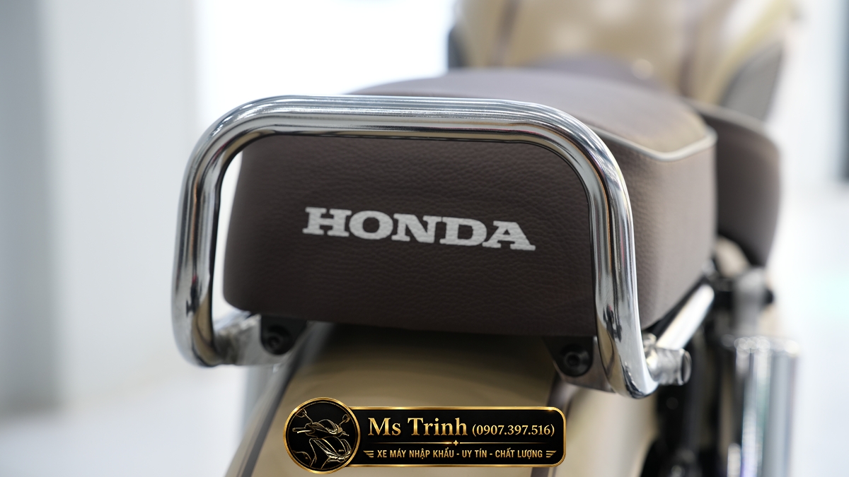 Honda CB350C Special Edition 2026 Tại Hà Nội - Tuyệt Tác Retro Roadster Cao Cấp Chính Thức Gây Sốt