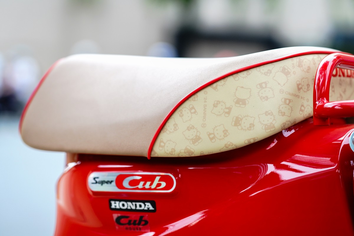Honda Super Cub 110ABS Hello Kitty Edition, Made In Japan tại Hà Nội