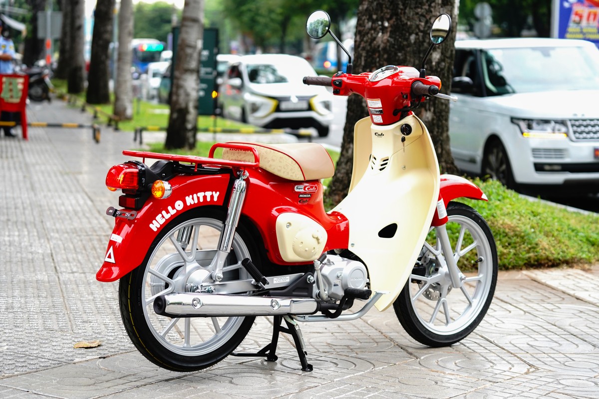Honda Super Cub 110ABS Hello Kitty Edition, Made In Japan tại Hà Nội