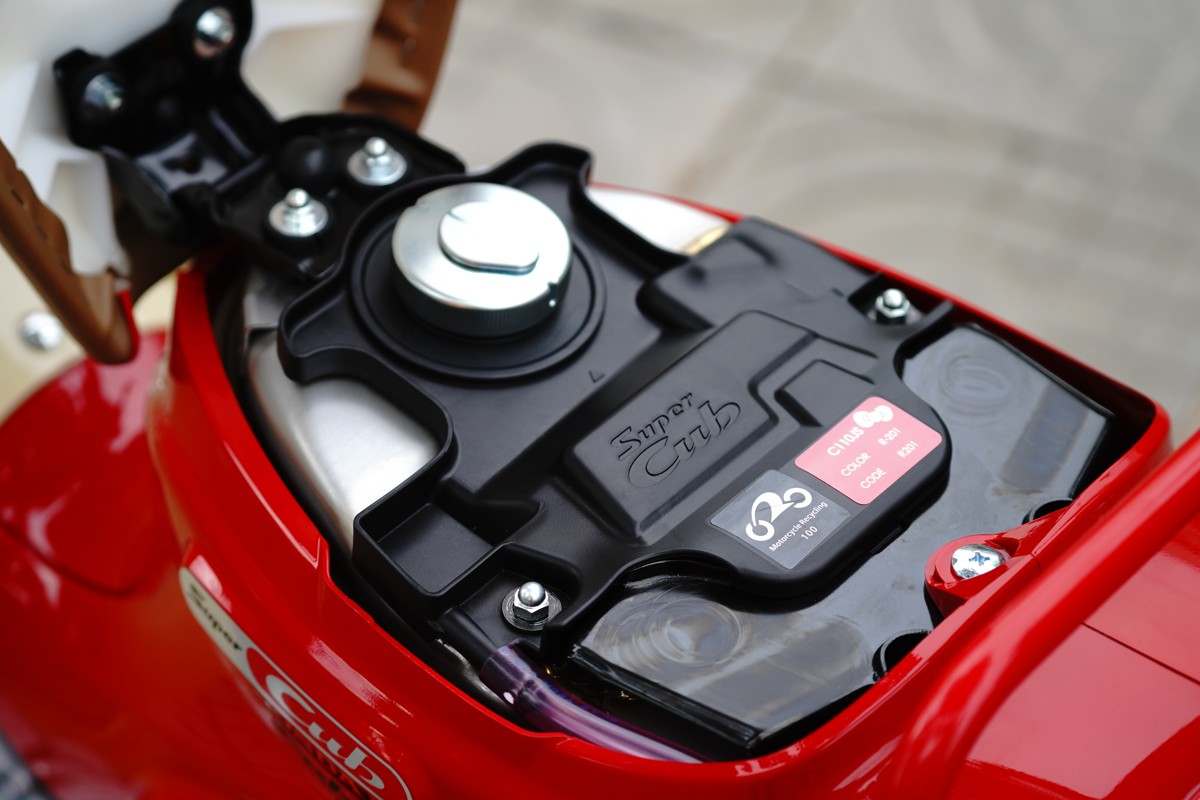 Honda Super Cub 110ABS Hello Kitty Edition, Made In Japan tại Hà Nội