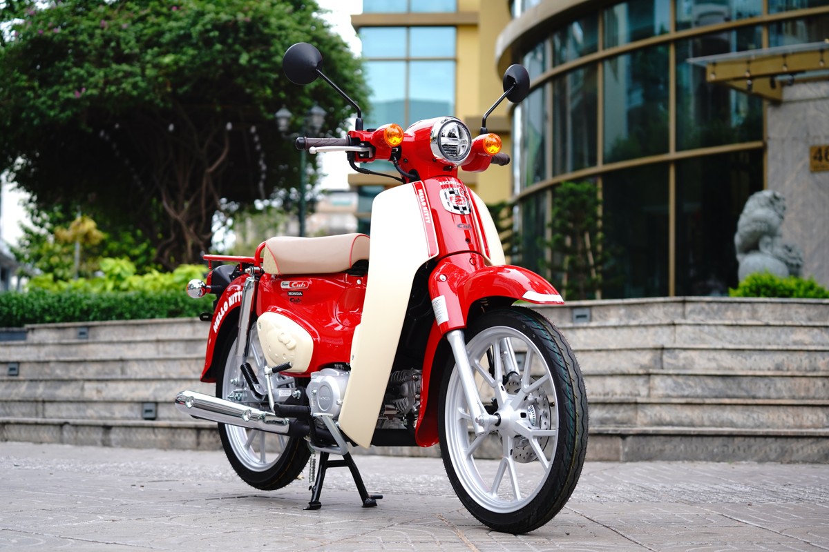 Honda Super Cub 110ABS Hello Kitty Edition, Made In Japan tại Hà Nội