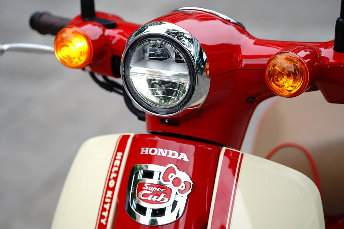 Honda Super Cub 110ABS Hello Kitty Edition, Made In Japan tại Hà Nội