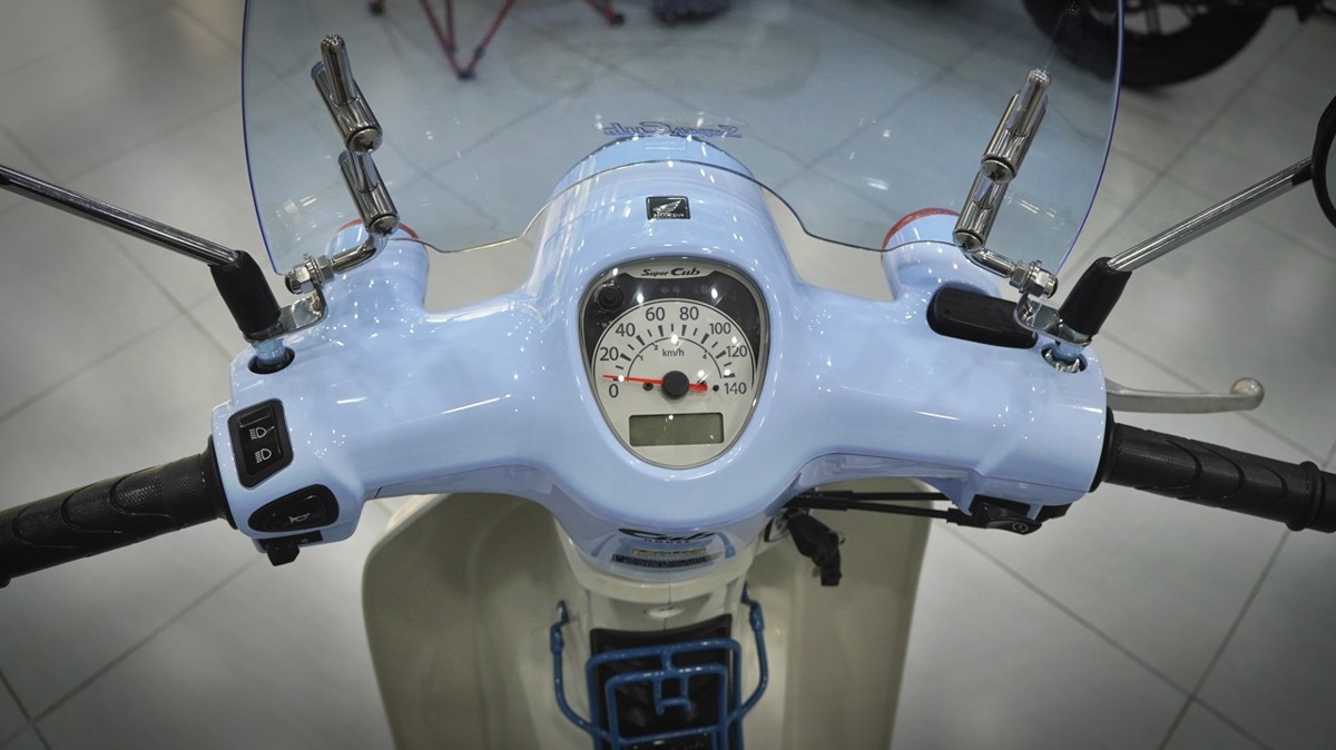 Honda Cub 110 Fujisan bản giới hạn tại Hà Nội - Thiết kế đậm chất Nhật Bản