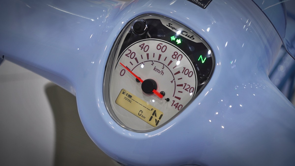 Honda Cub 110 Fujisan bản giới hạn tại Hà Nội - Thiết kế đậm chất Nhật Bản