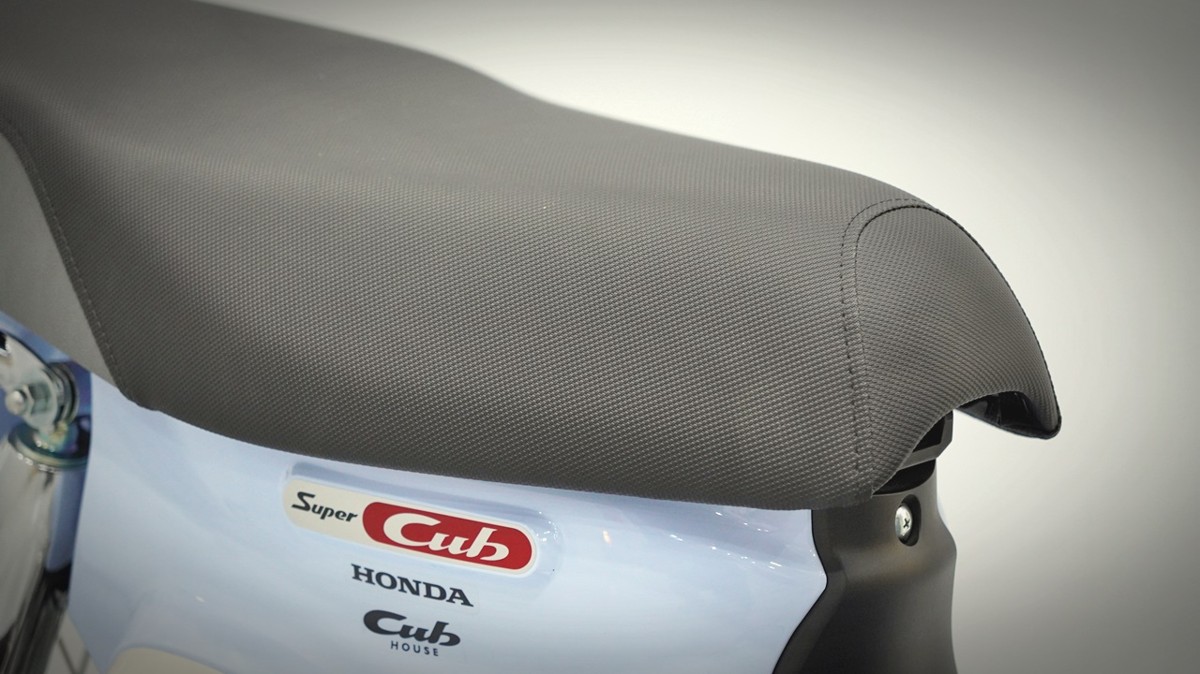 Honda Cub 110 Fujisan bản giới hạn tại Hà Nội - Thiết kế đậm chất Nhật Bản