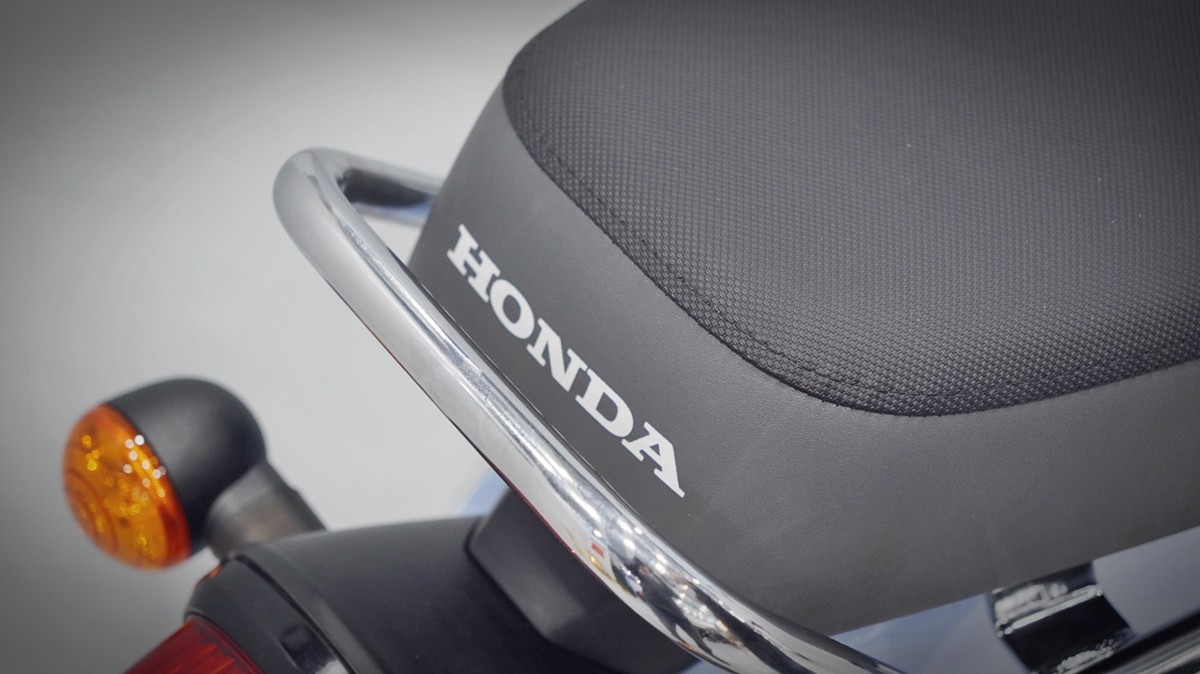 Honda Cub 110 Fujisan bản giới hạn tại Hà Nội - Thiết kế đậm chất Nhật Bản