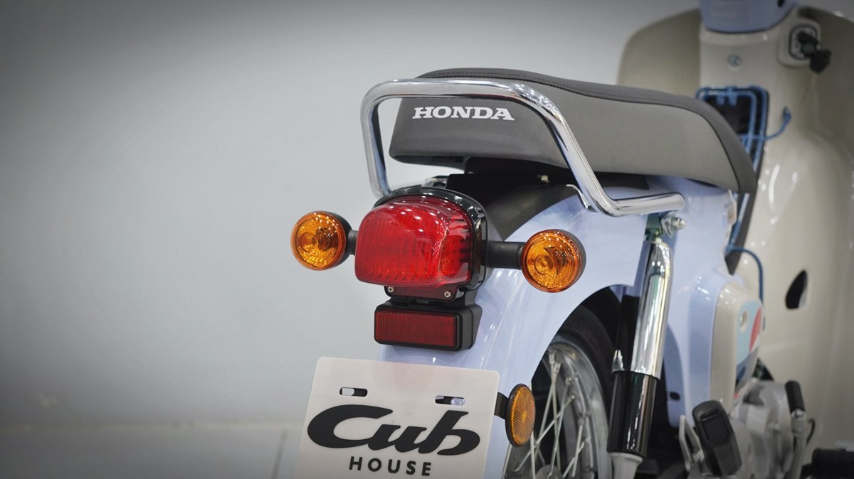 Honda Cub 110 Fujisan bản giới hạn tại Hà Nội - Thiết kế đậm chất Nhật Bản