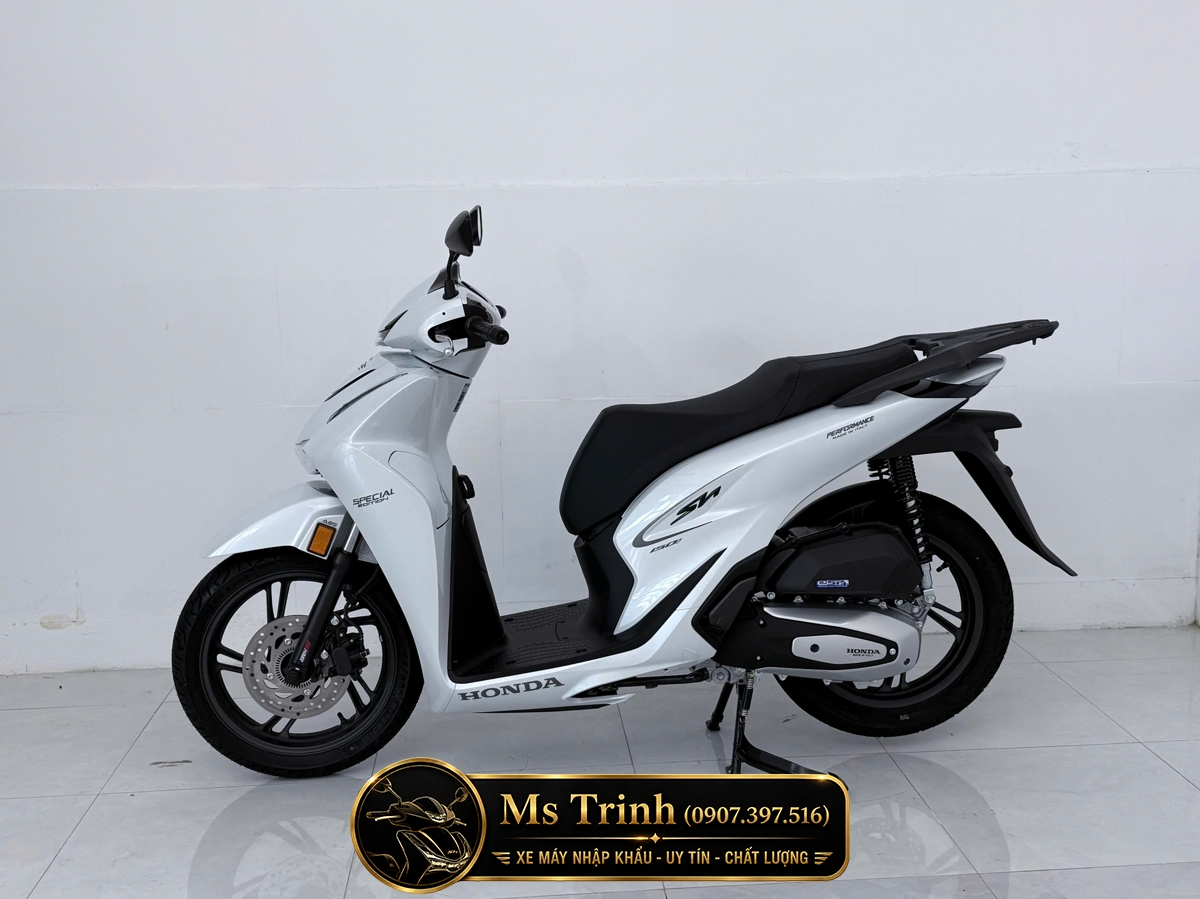 Honda SH150i Special Edition Standard nhập HMR Ý màu trắng tại Hà Nội: Giá trị nằm trong từng chi tiết nguyên bản