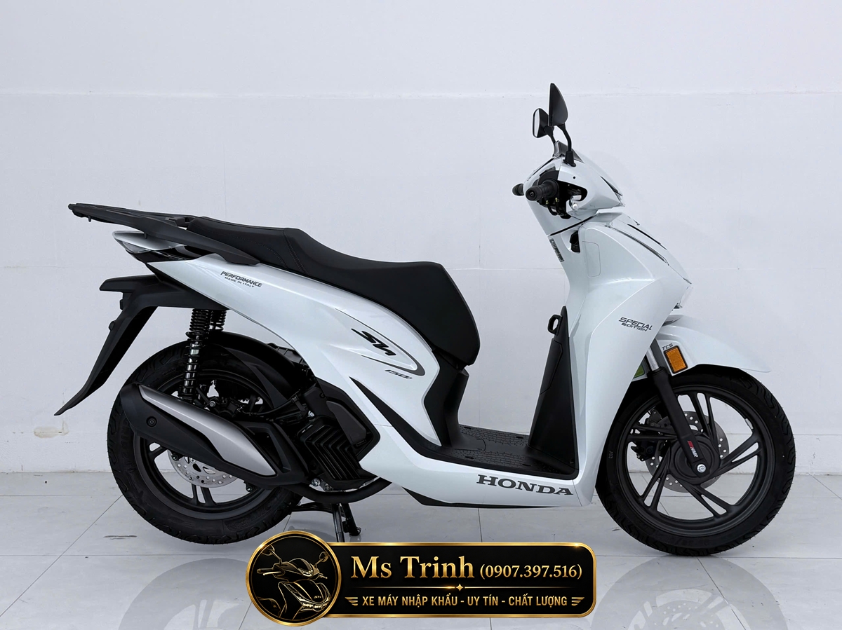Honda SH150i Special Edition Standard nhập HMR Ý màu trắng tại Hà Nội: Giá trị nằm trong từng chi tiết nguyên bản