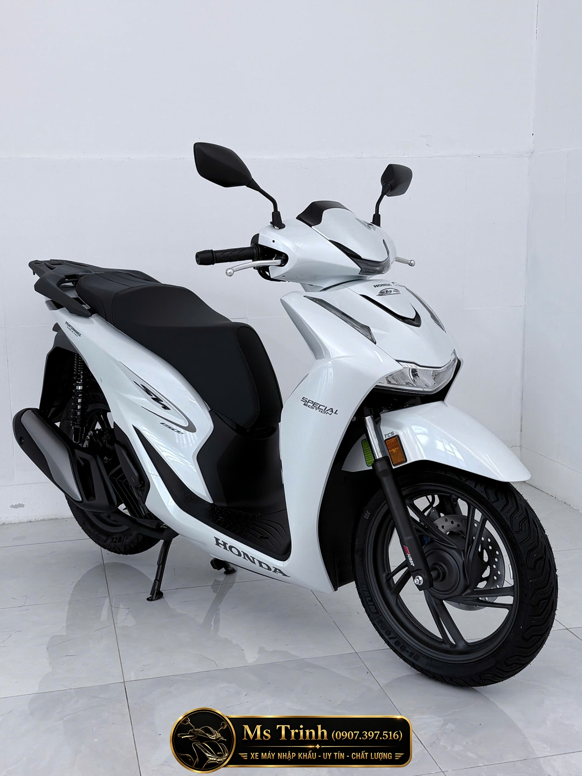 Honda SH150i Special Edition Standard nhập HMR Ý màu trắng tại Hà Nội: Giá trị nằm trong từng chi tiết nguyên bản