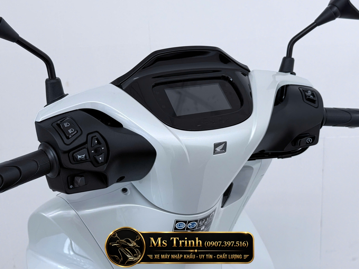 Honda SH150i Special Edition Standard nhập HMR Ý màu trắng tại Hà Nội: Giá trị nằm trong từng chi tiết nguyên bản