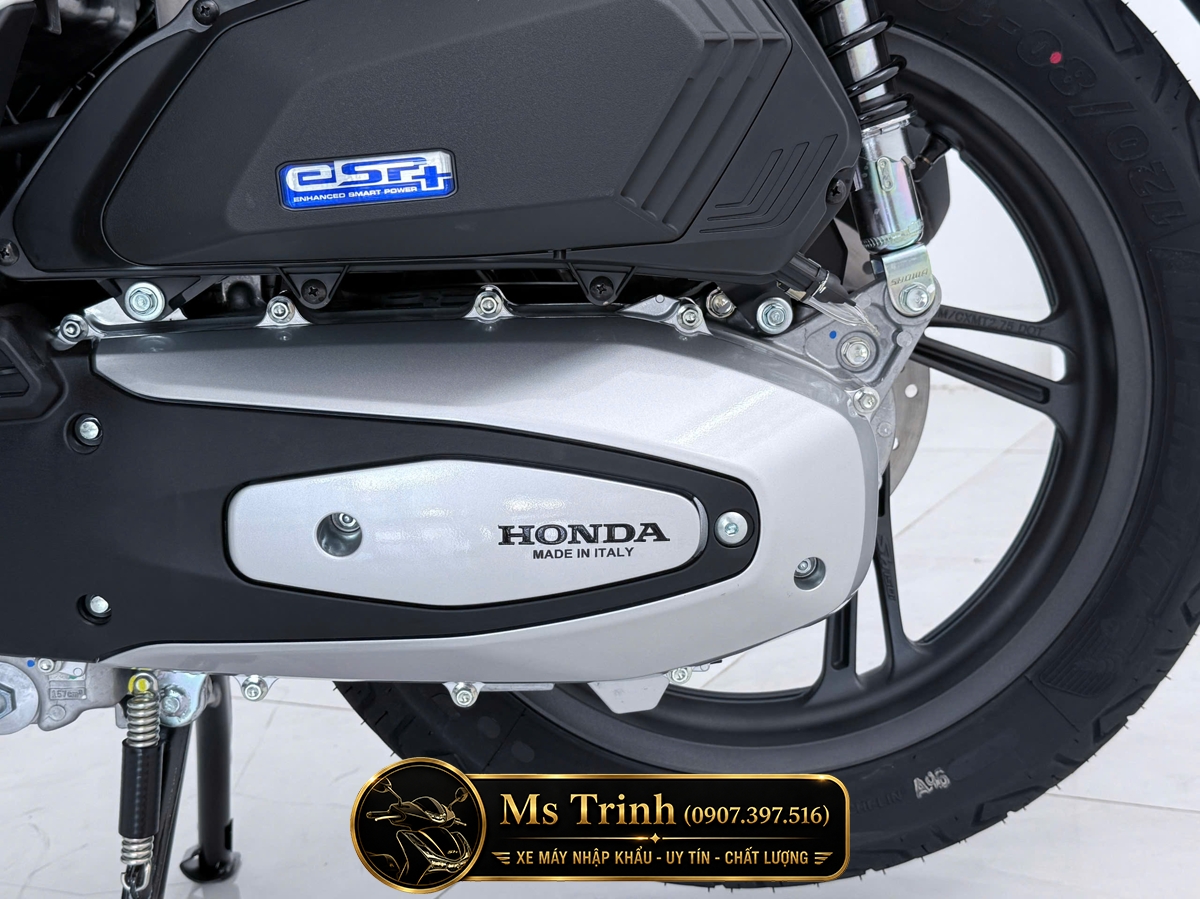 Honda SH150i Special Edition Standard nhập HMR Ý màu trắng tại Hà Nội: Giá trị nằm trong từng chi tiết nguyên bản