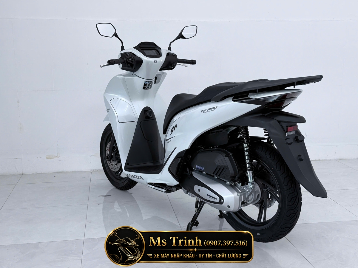 Honda SH150i Special Edition Standard nhập HMR Ý màu trắng tại Hà Nội: Giá trị nằm trong từng chi tiết nguyên bản