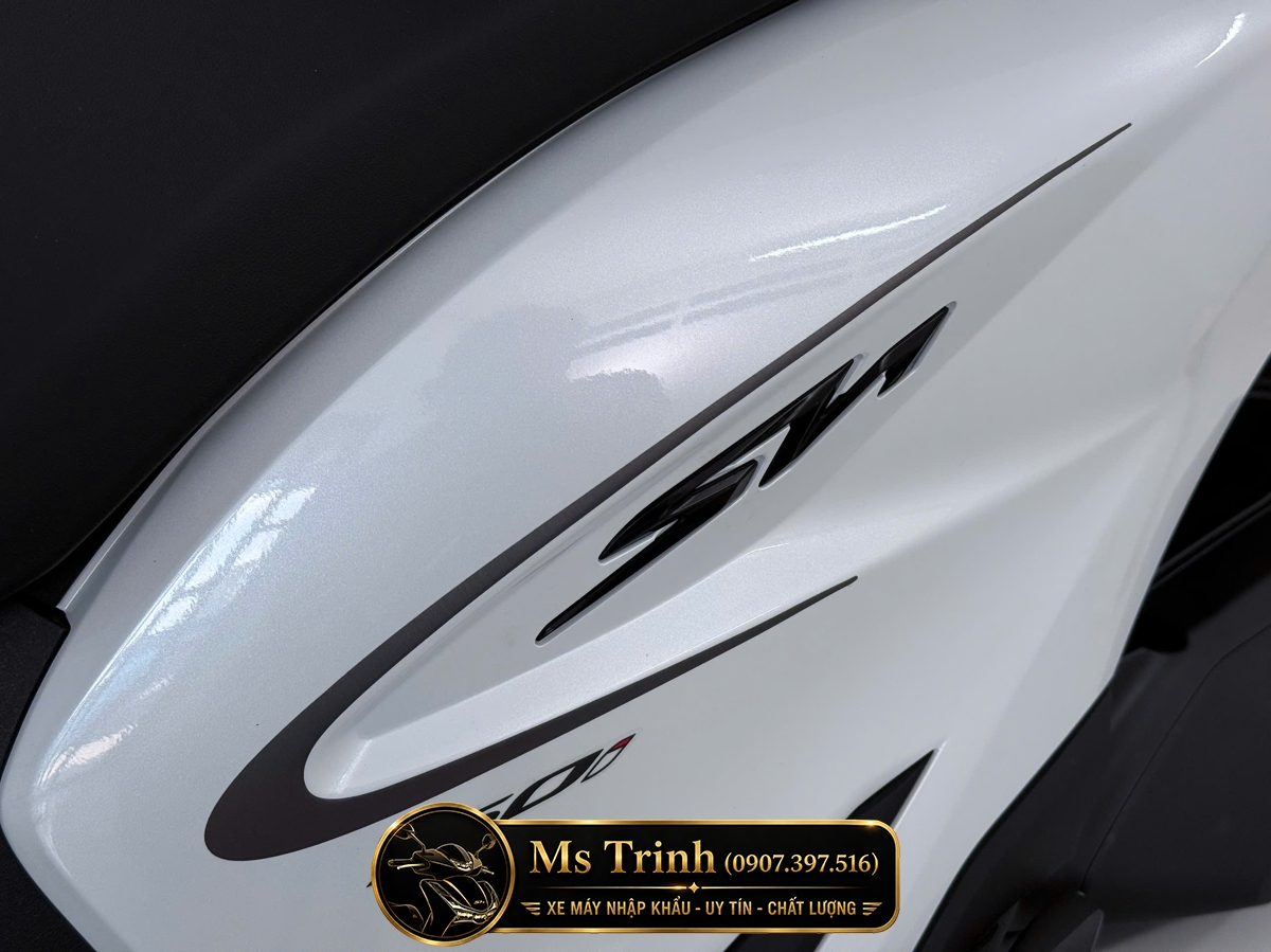 Honda SH150i Special Edition Standard nhập HMR Ý màu trắng tại Hà Nội: Giá trị nằm trong từng chi tiết nguyên bản
