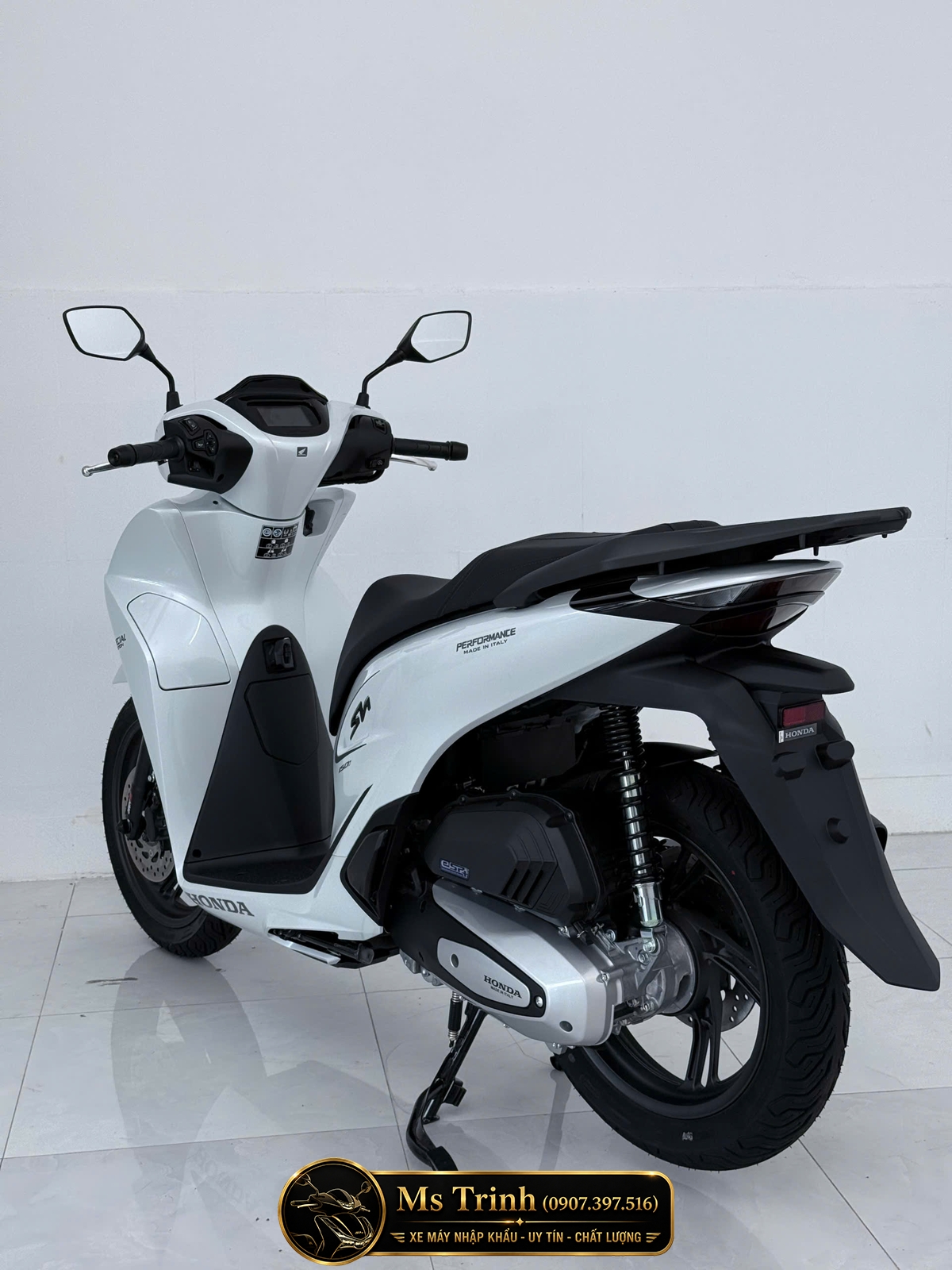 Honda SH150i Special Edition Standard nhập HMR Ý màu trắng tại Hà Nội: Giá trị nằm trong từng chi tiết nguyên bản