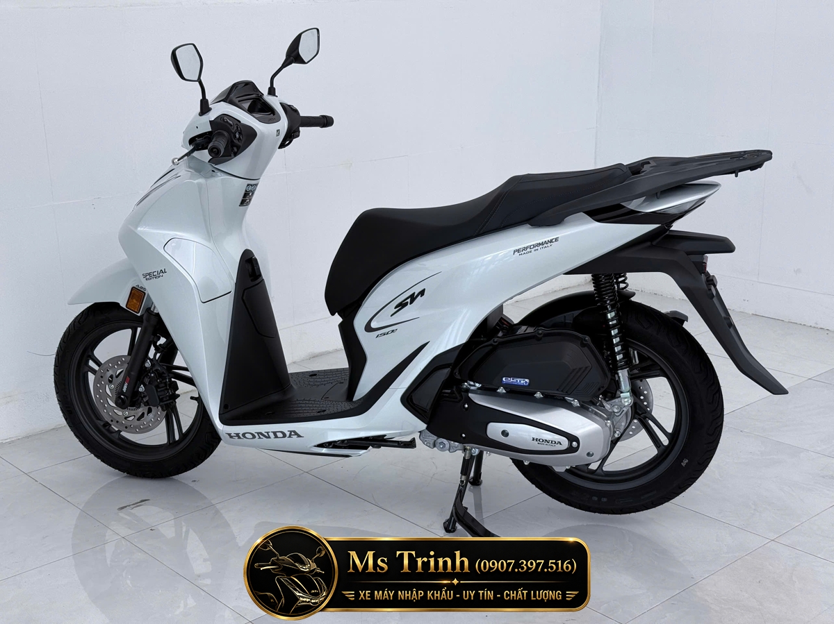 Honda SH150i Special Edition Standard nhập HMR Ý màu trắng tại Hà Nội: Giá trị nằm trong từng chi tiết nguyên bản