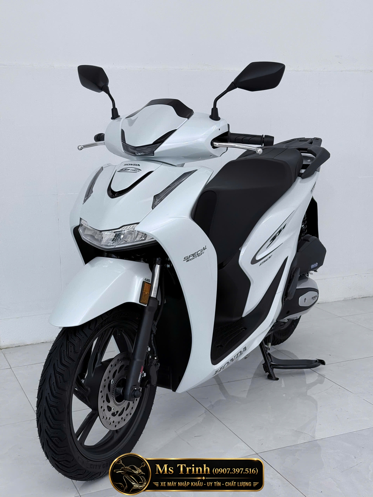 Honda SH150i Special Edition Standard nhập HMR Ý màu trắng tại Hà Nội: Giá trị nằm trong từng chi tiết nguyên bản