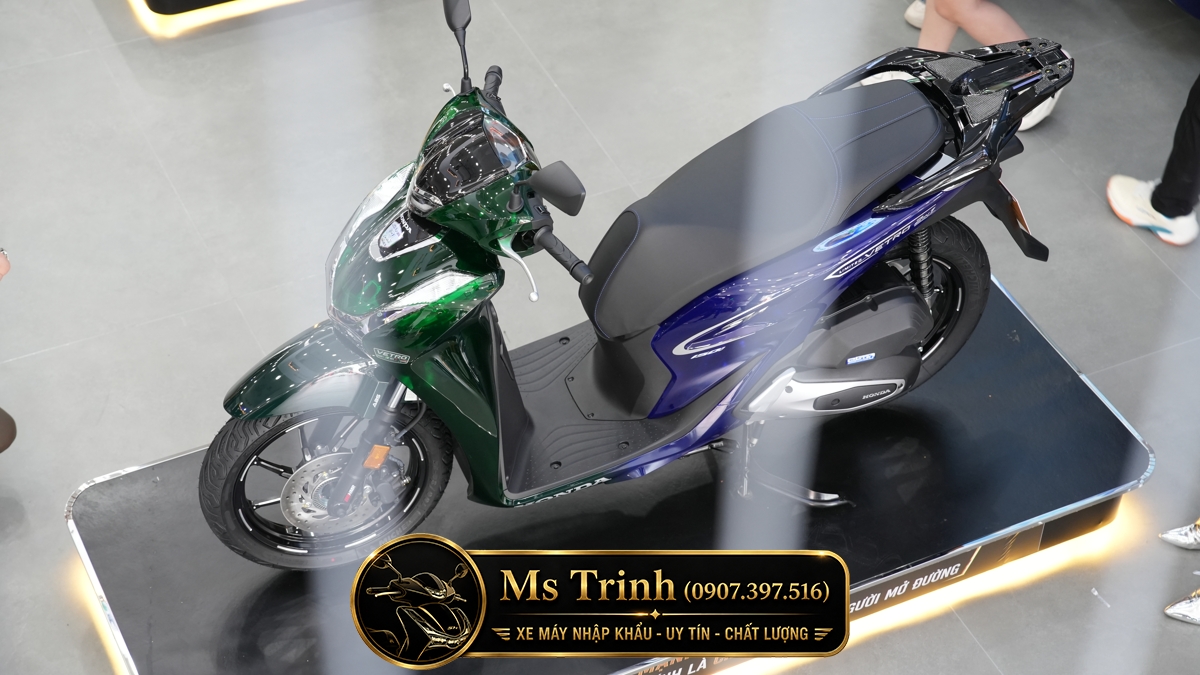 Honda SH150i Vetro Green - Sapphire tại Hà Nội: SH Ý Limited 200 xe