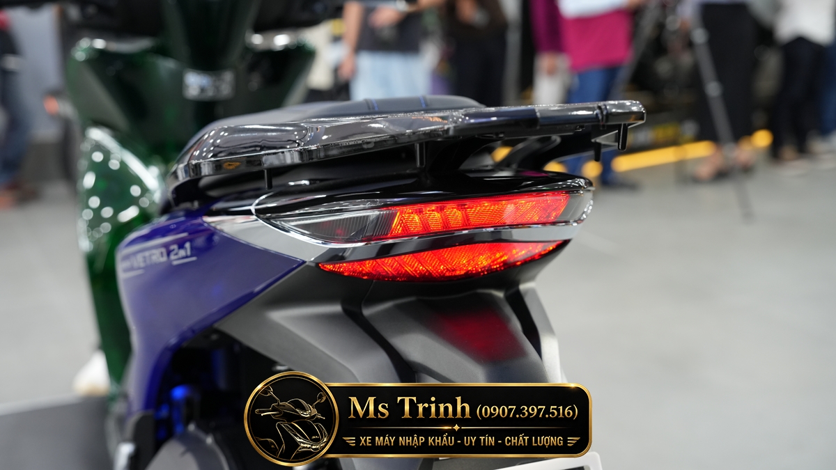 Honda SH150i Vetro Green - Sapphire tại Hà Nội: SH Ý Limited 200 xe