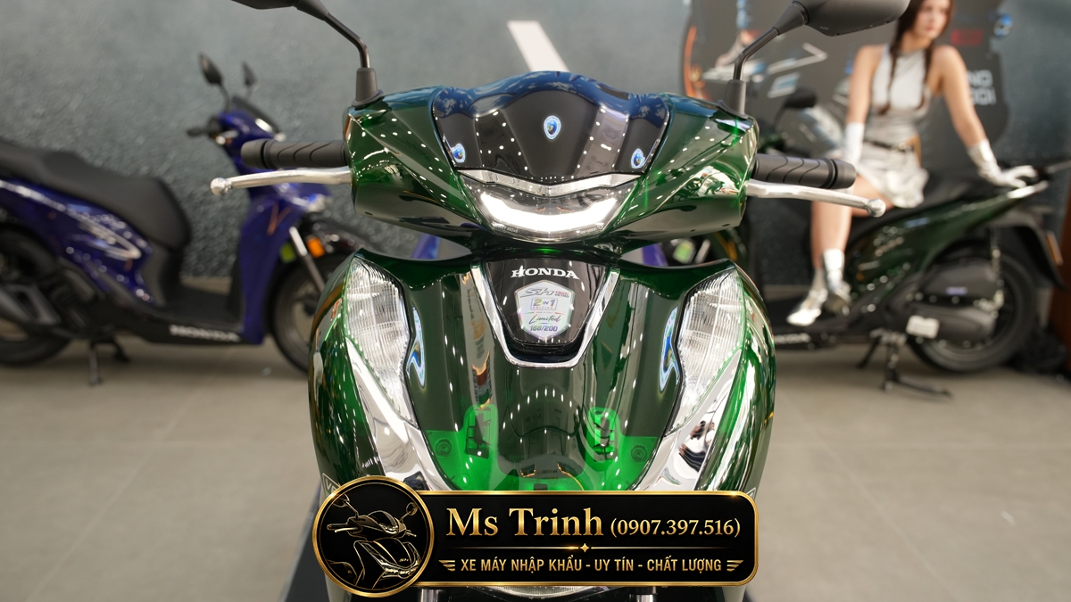 Honda SH150i Vetro Green - Sapphire tại Hà Nội: SH Ý Limited 200 xe