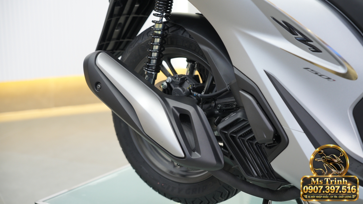 Honda SH150i Ý xám bạc 2027 tại Hà Nội - Nhập Ý, tem vàng sang trọng, giá tốt