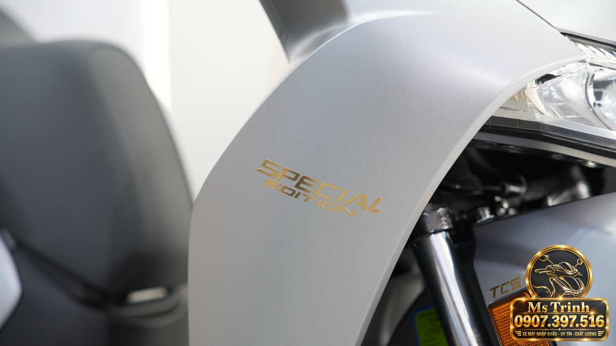 Honda SH150i Ý xám bạc 2027 tại Hà Nội - Nhập Ý, tem vàng sang trọng, giá tốt