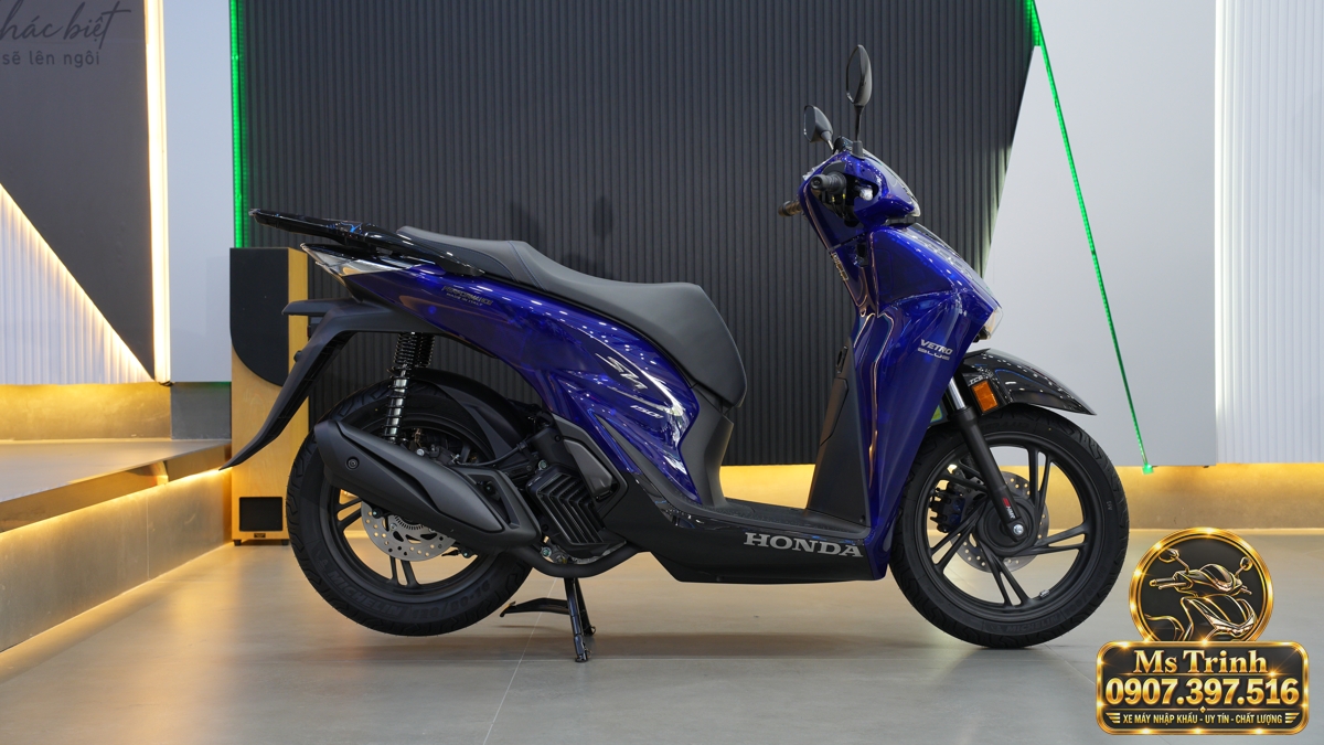 Honda SH150 Vetro Blue 2027 tại Hà Nội - Xanh Sapphire trong suốt, nhập Ý sang trọng