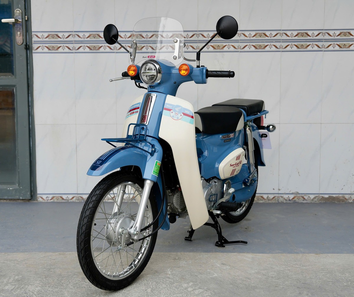 Honda Super Cub 50 Final Edition Custom Japan tại Hà Nội - Phiên bản sưu tầm hiếm