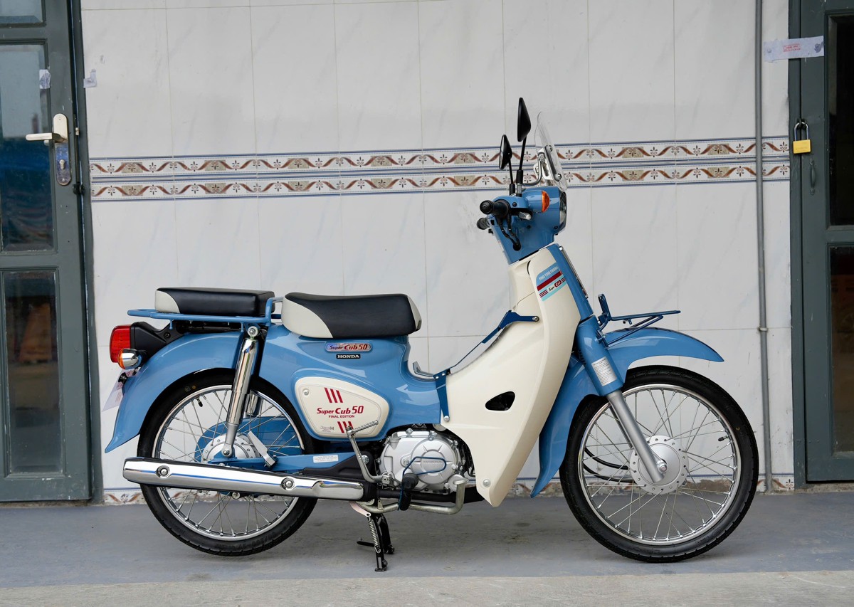 Honda Super Cub 50 Final Edition Custom Japan tại Hà Nội - Phiên bản sưu tầm hiếm