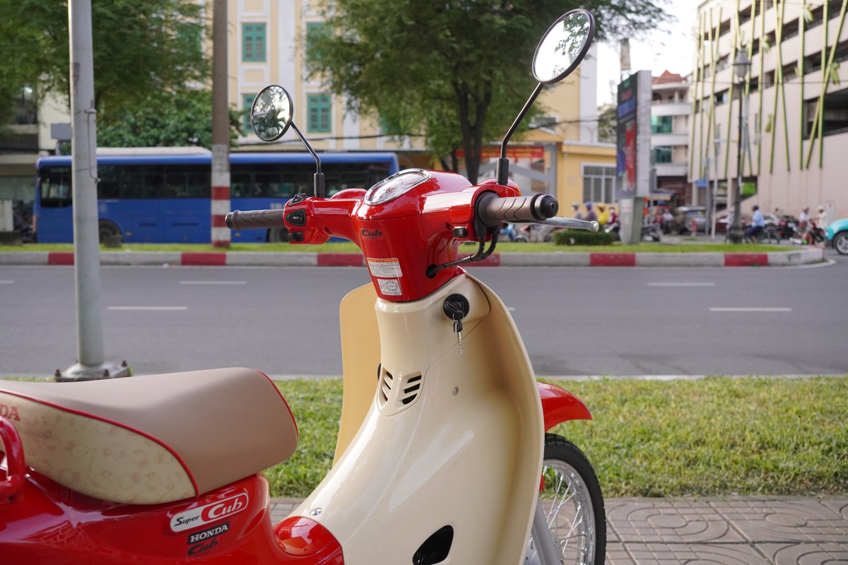 Honda Super Cub 50cc Hello Kitty Edition, Made In Japan, Hàng Hiếm tại Hà Nội