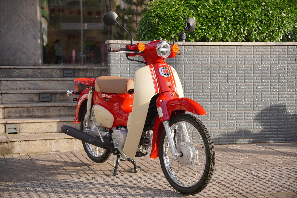 Honda Super Cub 50cc Hello Kitty Edition, Made In Japan, Hàng Hiếm tại Hà Nội