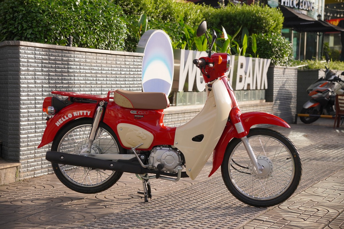 Honda Super Cub 50cc Hello Kitty Edition, Made In Japan, Hàng Hiếm tại Hà Nội