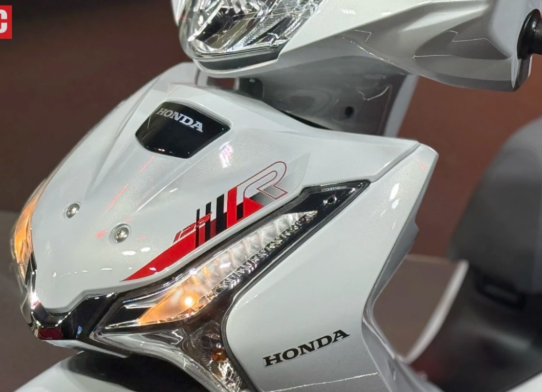 Honda Wave 125 Special Edition 2025 nhập Thái Lan tại Hà Nội