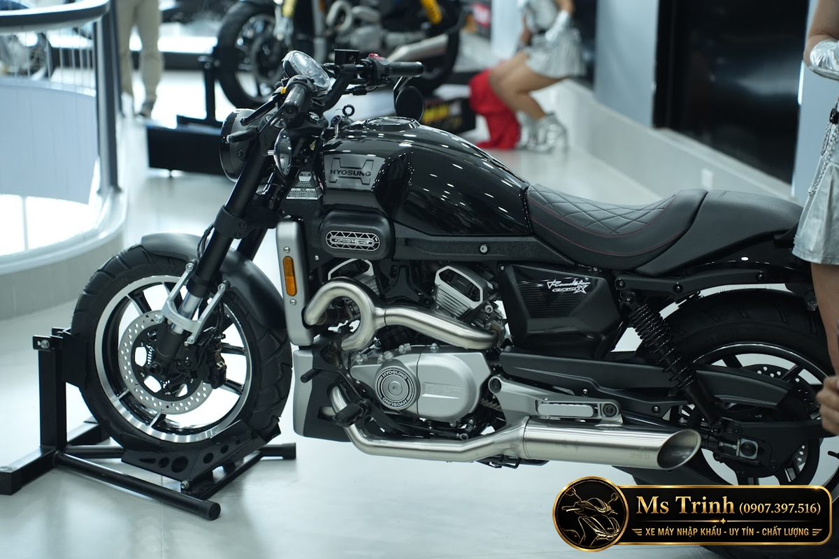 Hyosung GV350X tại Hà Nội - Cruiser 350cc Phong Cách Mỹ Cơ Bắp, Cá Tính
