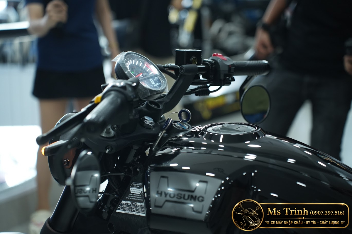 Hyosung GV350X tại Hà Nội - Cruiser 350cc Phong Cách Mỹ Cơ Bắp, Cá Tính