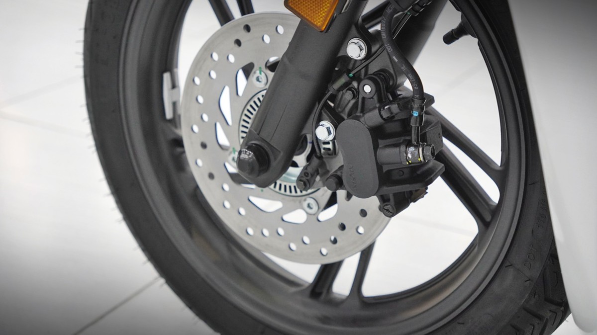 Honda SH150 trắng pha lê nhập Ý 2026 tại Hà Nội - Sport Edition chính ngạch, chuẩn chất Ý