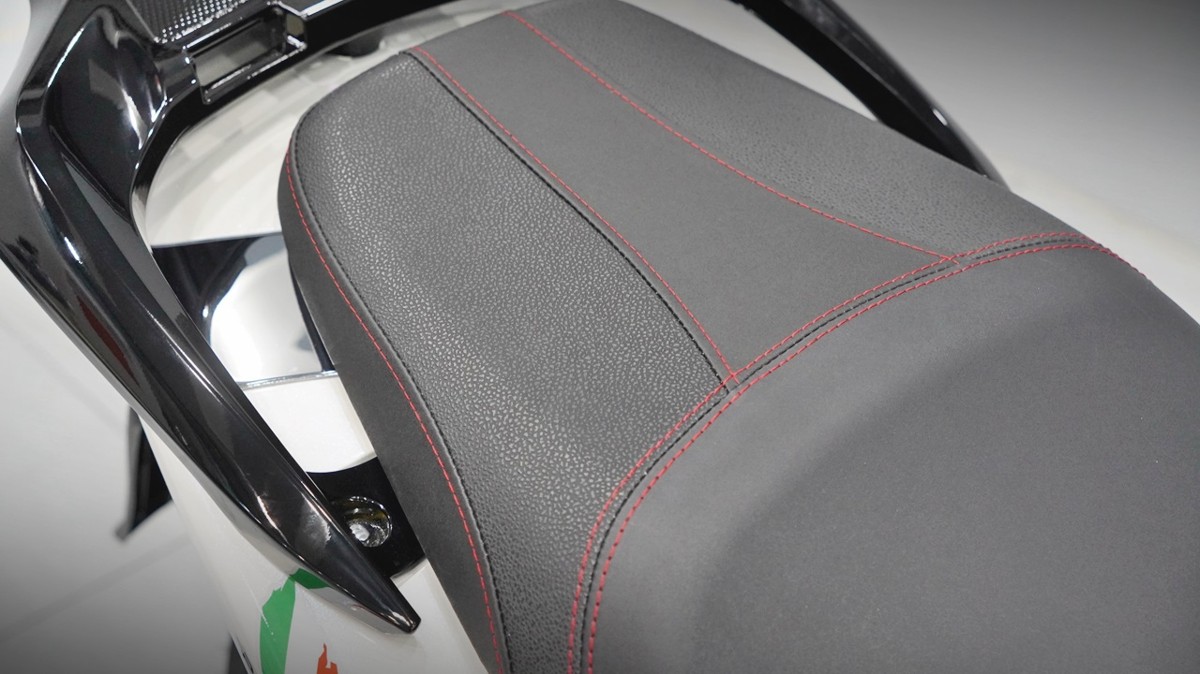 Honda SH150 trắng pha lê nhập Ý 2026 tại Hà Nội - Sport Edition chính ngạch, chuẩn chất Ý