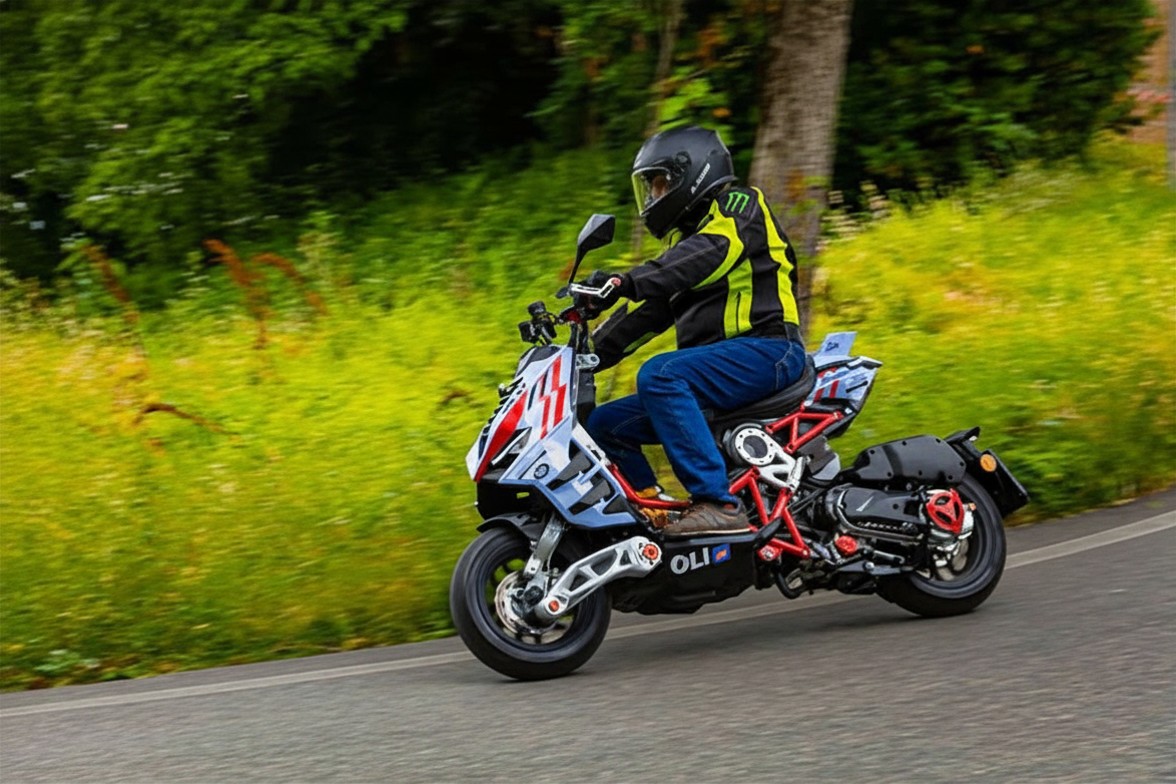 Italjet Dragster 300 Gresini Racing Tại Hà Nội - Chiếc Scooter Ý Khiến Dân Chơi Xe Phải Ngoái Nhìn
