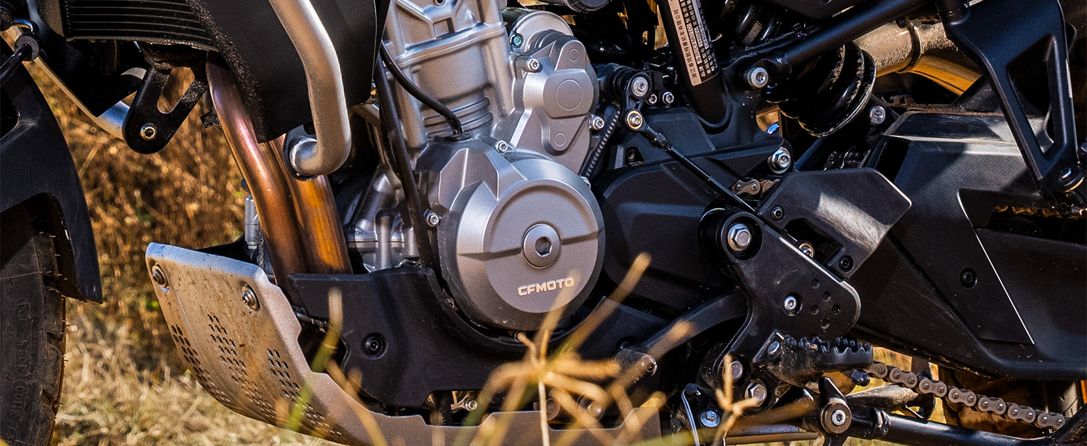 CF Moto 800MT Explorer 2025, ADV Cao Cấp Nhất, Chính Hãng, Giá Tốt tại Hà Nội