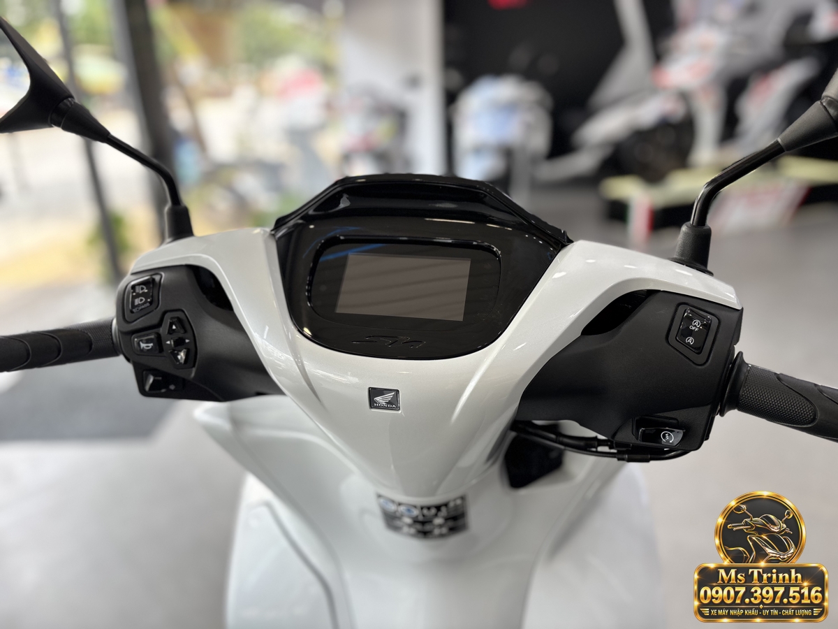 SH150i Ý 2027 màu trắng tại Hà Nội - Nhập khẩu nguyên chiếc, thiết kế sang trọng, giá tốt