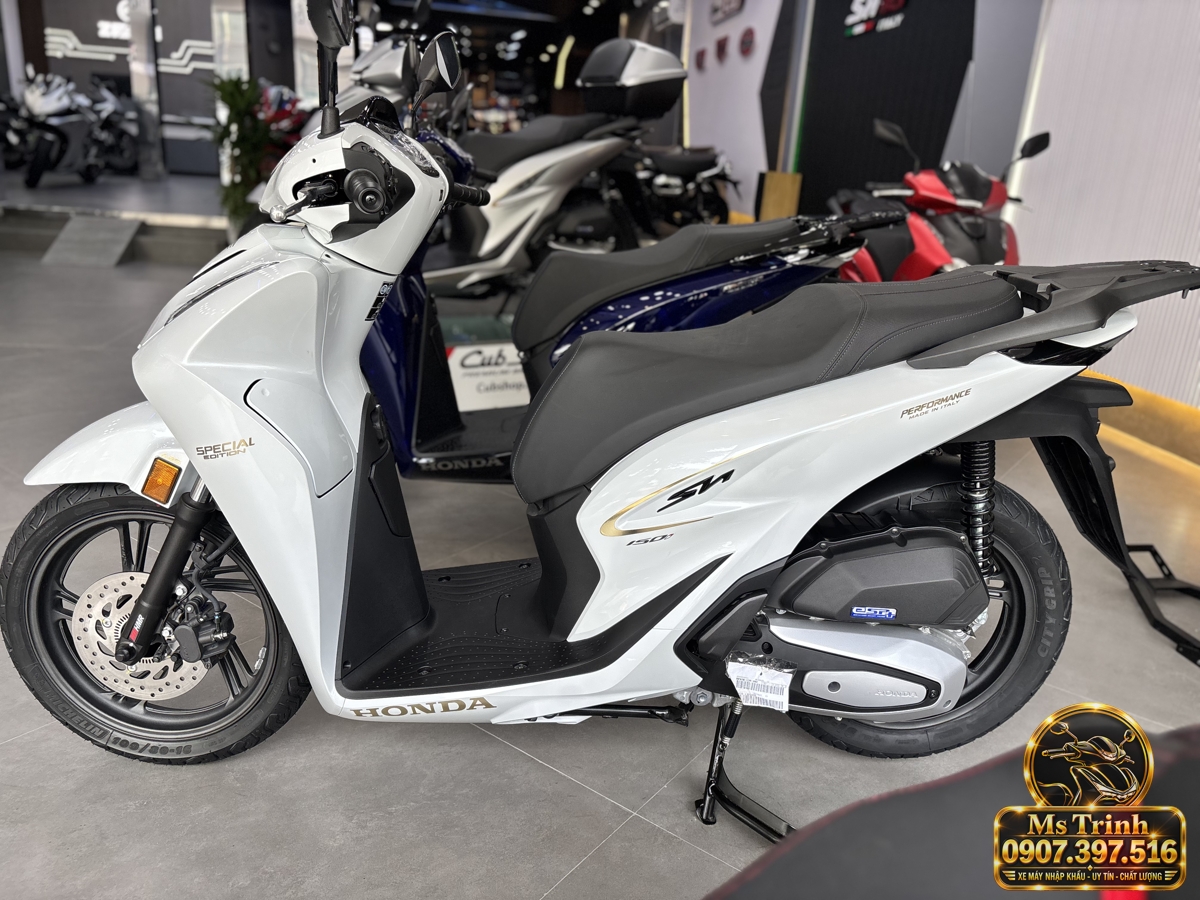 SH150i Ý 2027 màu trắng tại Hà Nội - Nhập khẩu nguyên chiếc, thiết kế sang trọng, giá tốt