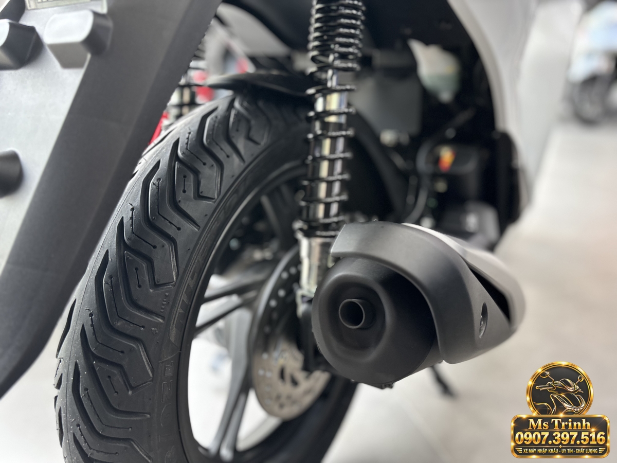 SH150i Ý 2027 màu trắng tại Hà Nội - Nhập khẩu nguyên chiếc, thiết kế sang trọng, giá tốt