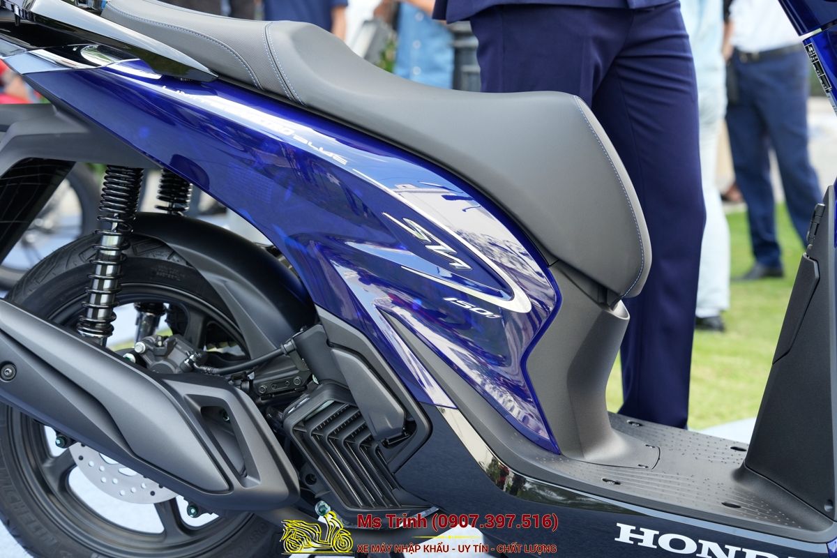 Honda SH150 Vetro Blue 2026 Limited Edition - Siêu phẩm SH Ý dàn áo xanh trong suốt cực hiếm tại Hà Nội